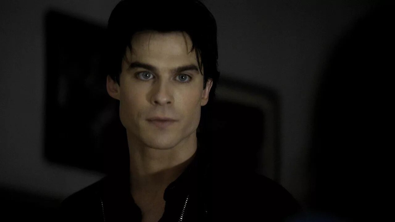 Деймон сальваторе злой вампир. Йен сомерхолдер деймон. Дамон имами. Деймон сальваторе. Йен сомерхолдер дневники вампира.