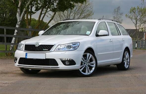 Авито купить шкоду октавию а5. Skoda Octavia VRS 2010. Škoda Octavia 2010 VRS.