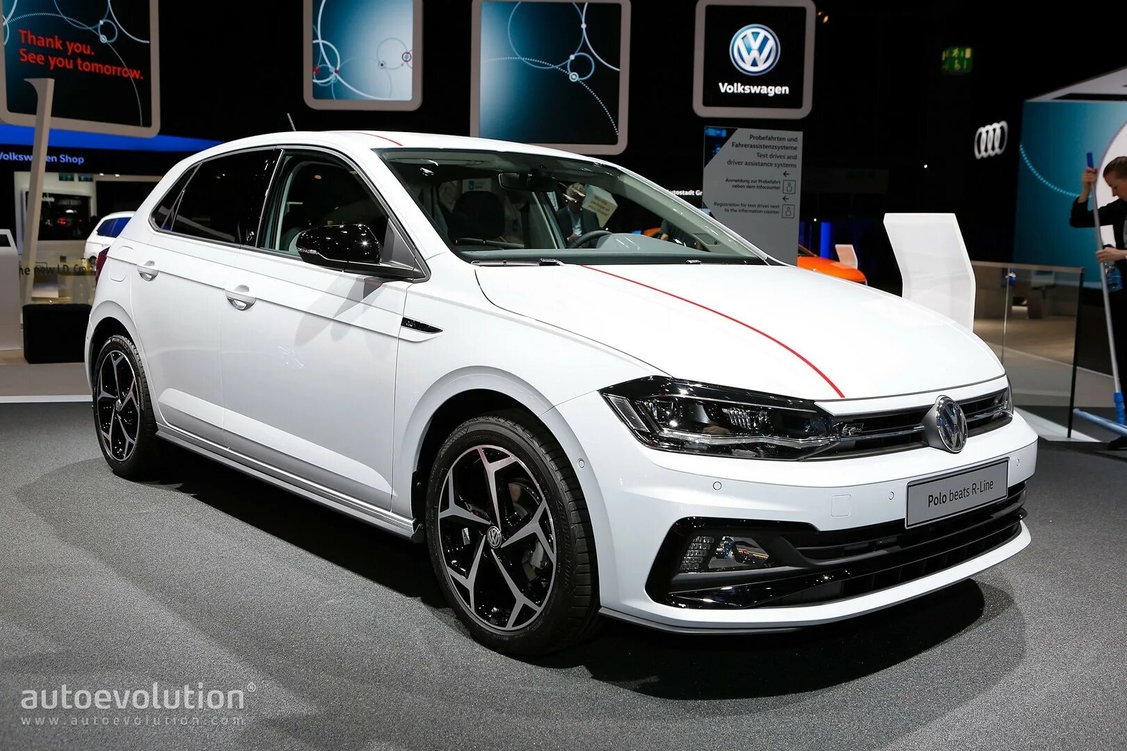 Фольксваген поло 2018 купить. VW Polo 2018. Polo r line 2018. Фольксваген поло r line 2018. Volkswagen Polo r line.