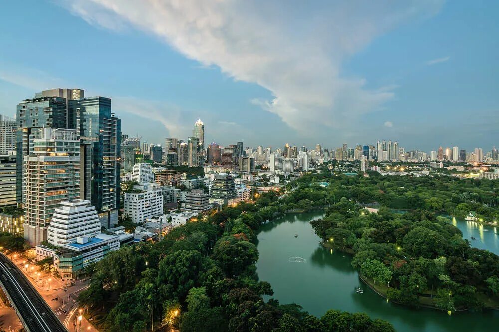 Люмпини Бангкок. Таиланд, Бангкок, Люмпини парк. Парк Люмпини / Lumpini Park. Парк Люмпини животные Бангкок.