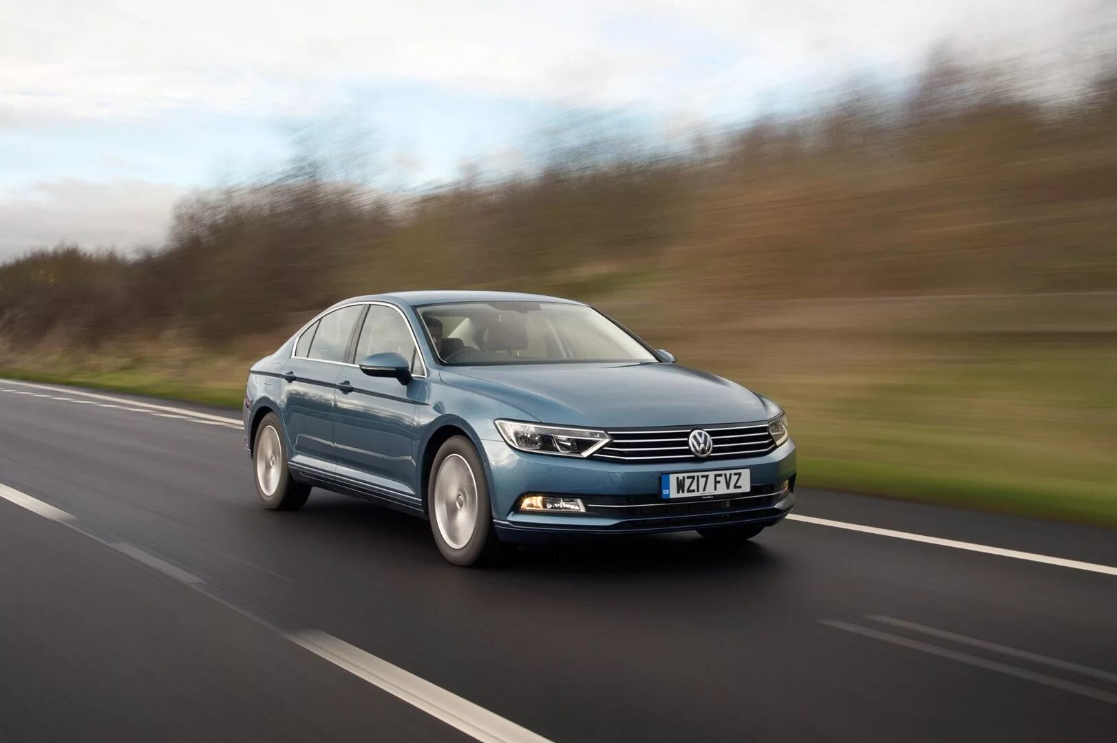 Volkswagen se. 2020 Volkswagen Passat se. Фольксваген Пассат 1. Фольксваген Пассат седан 2023. Новый Пассат 2022.