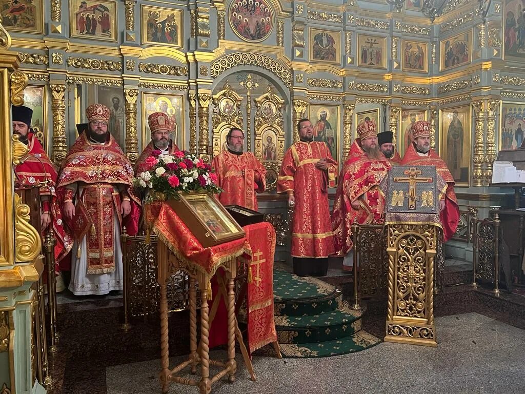 Московский православный сайт. Подворье чешской православной церкви в Москве. Подворье православной церкви чешских земель и Словакии. Храм Людмилы чешской. Чешское подворье в Москве иконы Целительные.