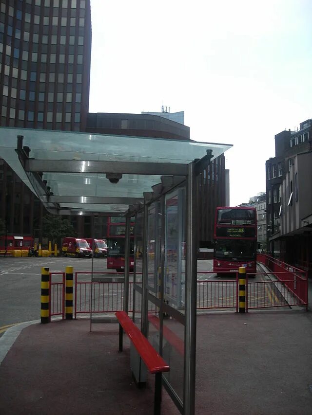 The bus station is in. Bus station. станция автобуса.