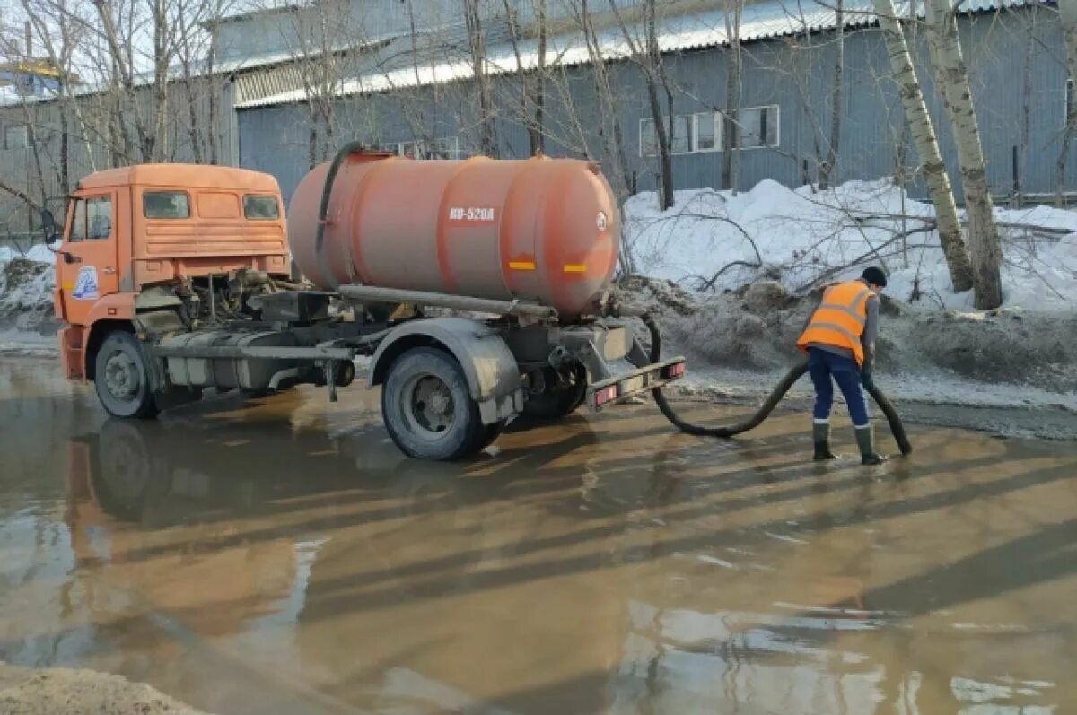 Откачка самара. Газ 33081 ассенизатор. Откачка самара. Газ 33081 ассенизаторская. Зил 4331 илосос.