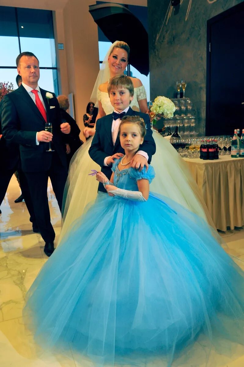 дочь максаковой сейчас. илья максаков-игенбергс. максим максаков. дочка марии максаковой. дети марии максаковой.