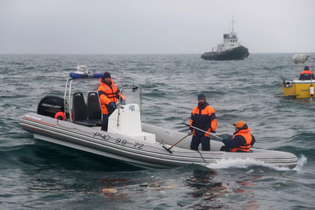 Операция в черном море. Крушение в черном море ту 154. Катастрофа ту-154 под Сочи. Крушение ту 154 в Сочи. Ту 154 катастрофа Сочи 2016.