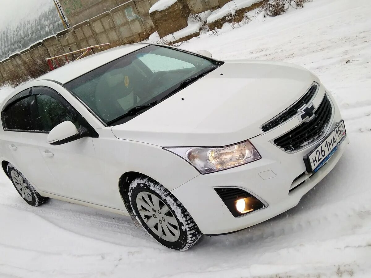 Chevrolet Cruze хэтчбек белый. Шевроле Круз белый 2015. Шевроле Круз 2014 белый. Chevrolet Cruze 2014 хэтчбек. Шевроле хэтчбек 2014