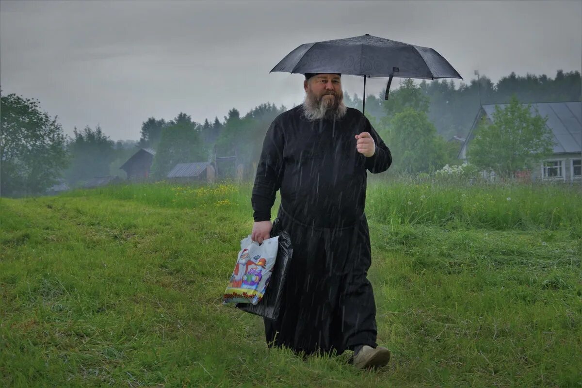 Церковная лавка староверов киров. График работы церкви. Уборщица в церкви. Карьерный консультант вакансия. Как устроиться на работу в церковь.