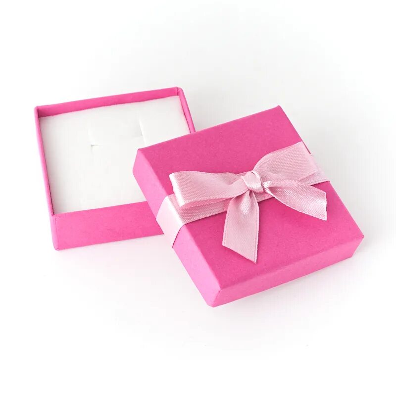 Серьги в коробке. Красивые серьги в коробочке. Подарочная коробочка для сережек. Коробочка для украшений подарочная. Коробочка для сережек подарочная.