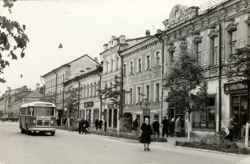 Крестовая 60 Рыбинск. Рыбинск улица Советская 1. Старый Рыбинск улица крестовая. Рыбинск 1985. Рыбинск улица горького