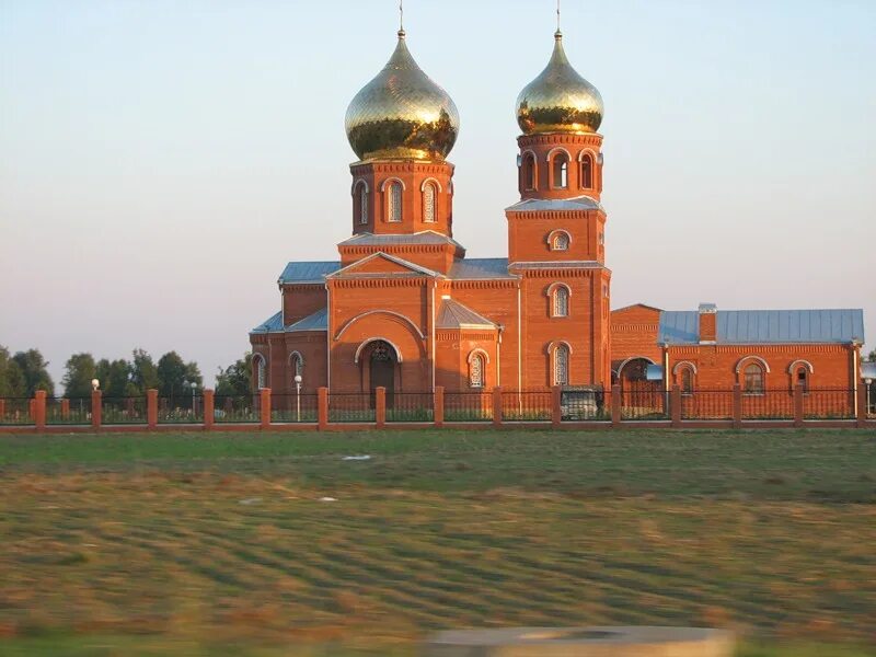 Свято Пантелеймоновский храм Славянск на Кубани. Храм целителя Пантелеимона в Славянске на Кубани. Свято Пантелеимоновский храм Краснодар. Краснодар храм Святого Пантелеймона.