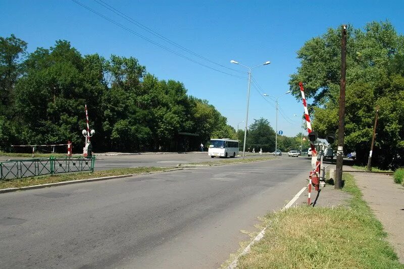 Н п красный луч. ДК красный Луч. Украина город красный Луч. Красный Луч Луганская обл. Город красный Луч Луганская область.