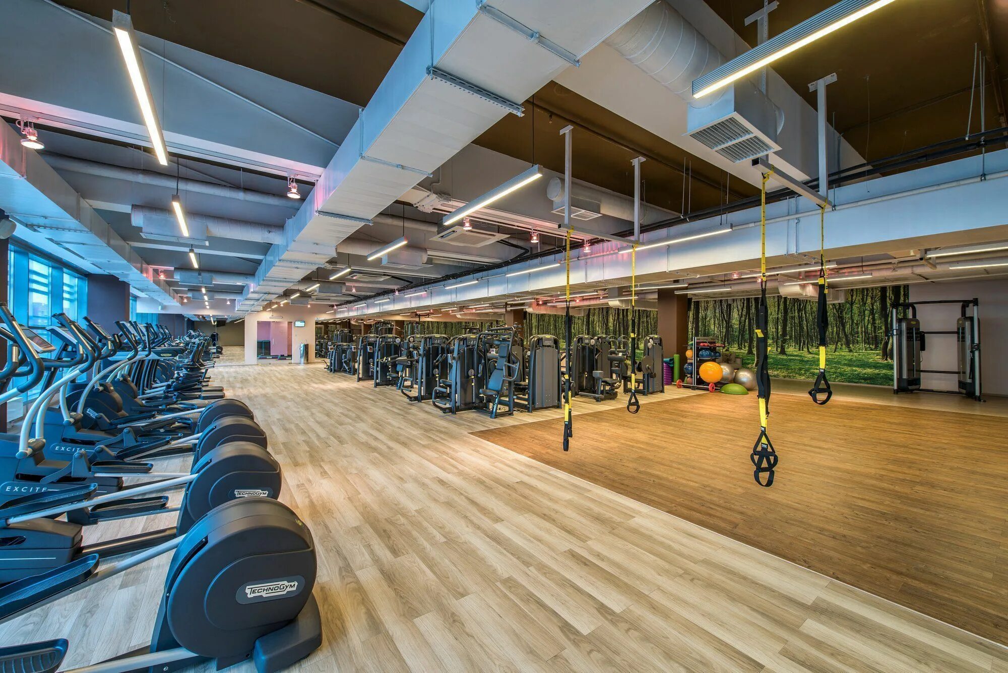 Gio wellness 5 озер. Фитнес на долгоозерной. Gio wellness на долгоозерной. Бассейн в 5 озер на долгоозерной. Gio wellness на долгоозерной.