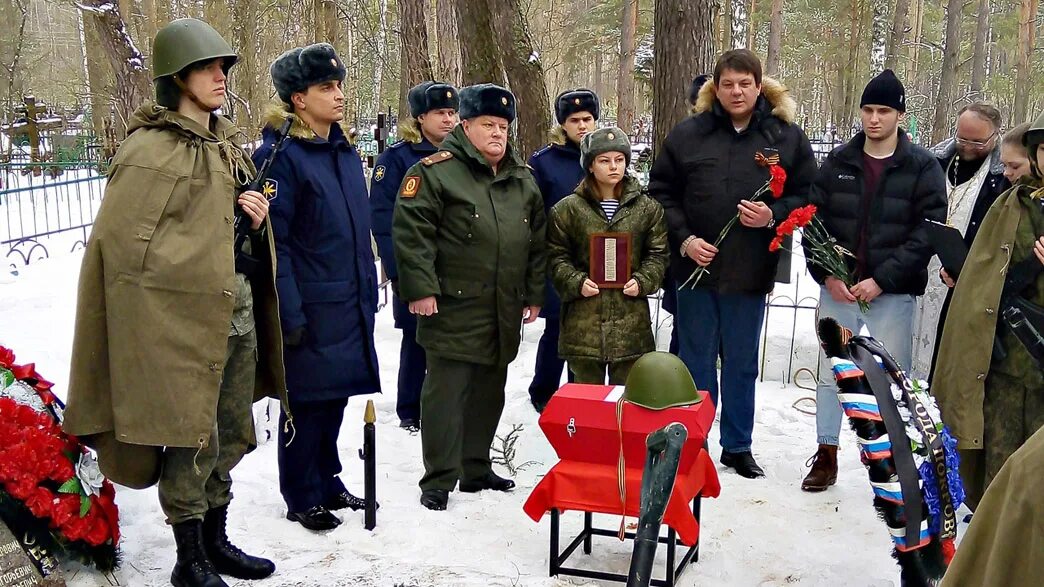 Сколько погибших на украине кировской области. Во Владимирской области простились. Прощание с солдатом. Прощание с военнослужащими солдатами.