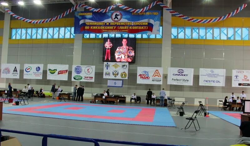 спорткомплекс александрит новосибирск. спортивные комплексы новосибирск. стадион заря емельяново. петухова 6/7 спортивный комплекс александрит. спортивные комплексы новосибирск.