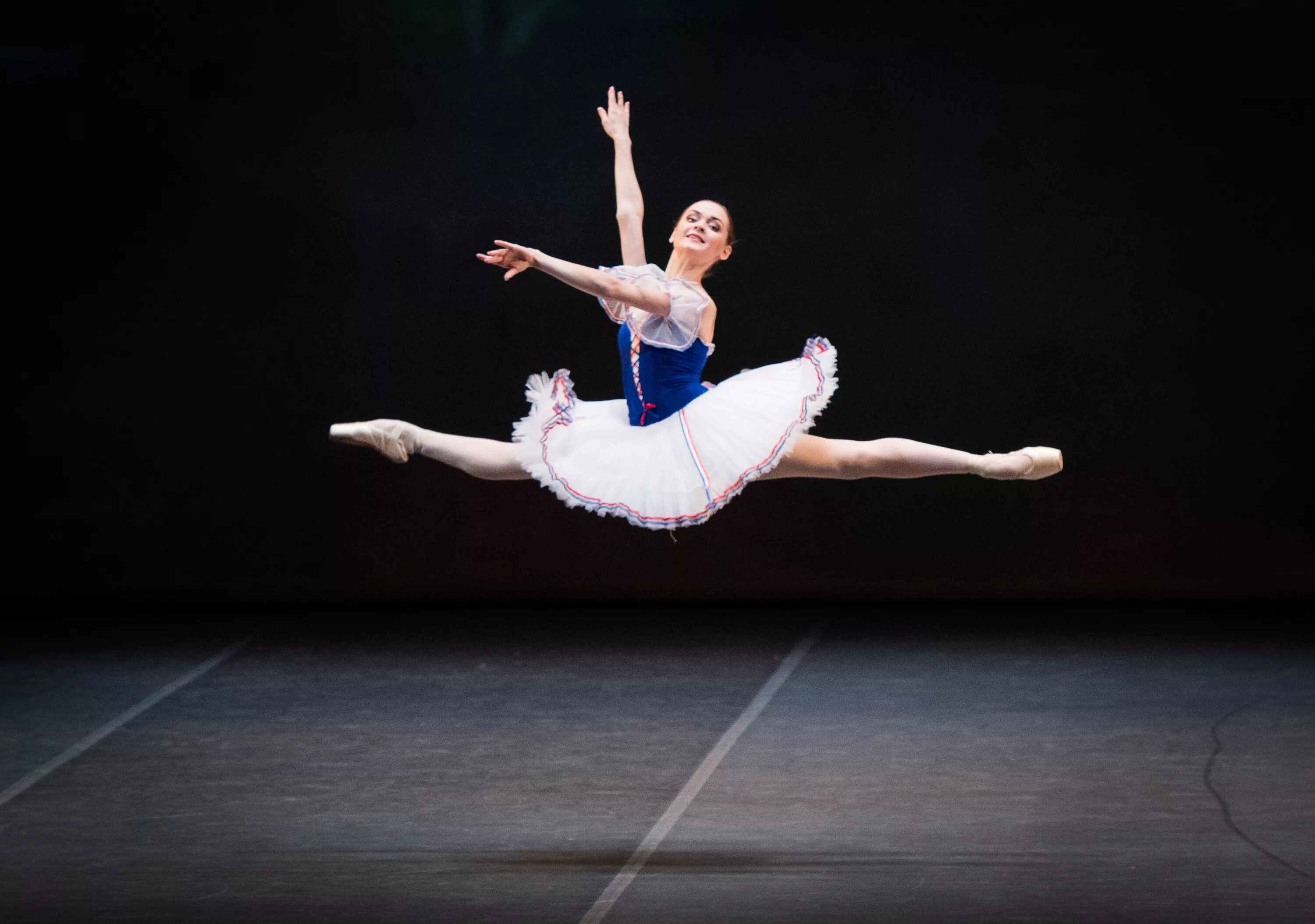 хореография московский. школа танцев на тверской. михаил фокин шопениана. хореография московский. московская академия хореографии 1995.