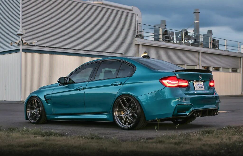 BMW m3 f80. BMW m3 Atlantis Blue. BMW m3 f80 Black. BMW м3 f80 диски.