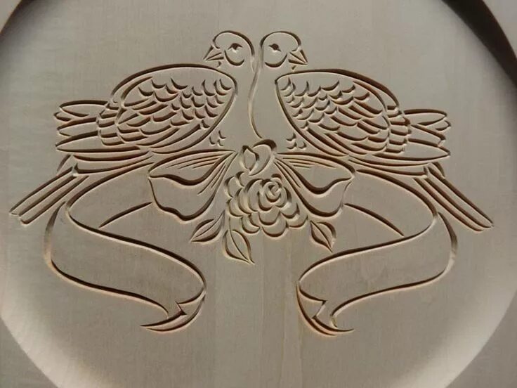 Художественная обработка древесины в технике контурной резьбы. Резьба по дереву контурная резьба. Плосковыемчатая (контурная) резьба.. Трафарет для контурной резьбы по дереву. Контурная резьба по древесине.