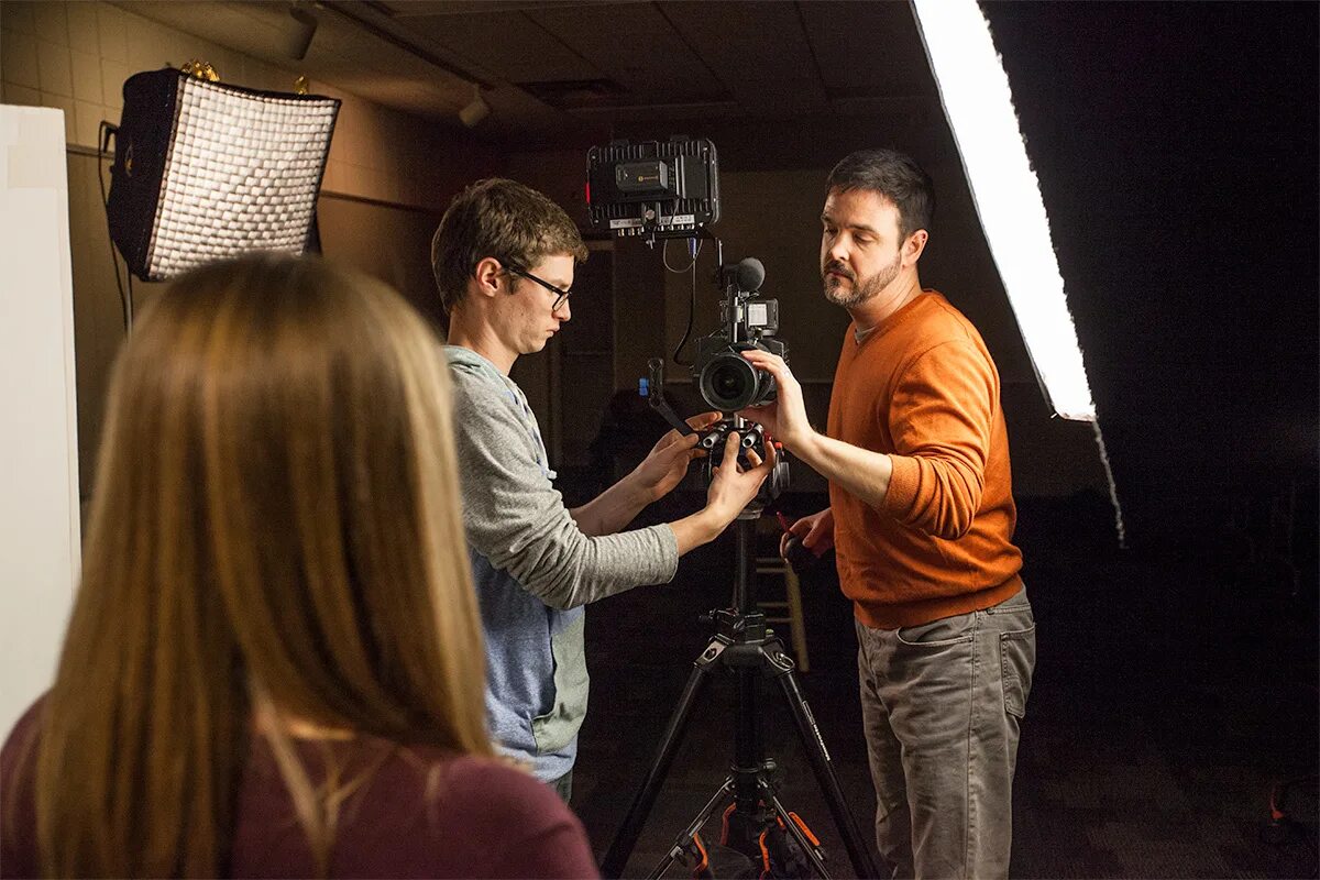 Видео интервью фото. Interview shooting. Shooting Interview in Studio. Commercial shooting.