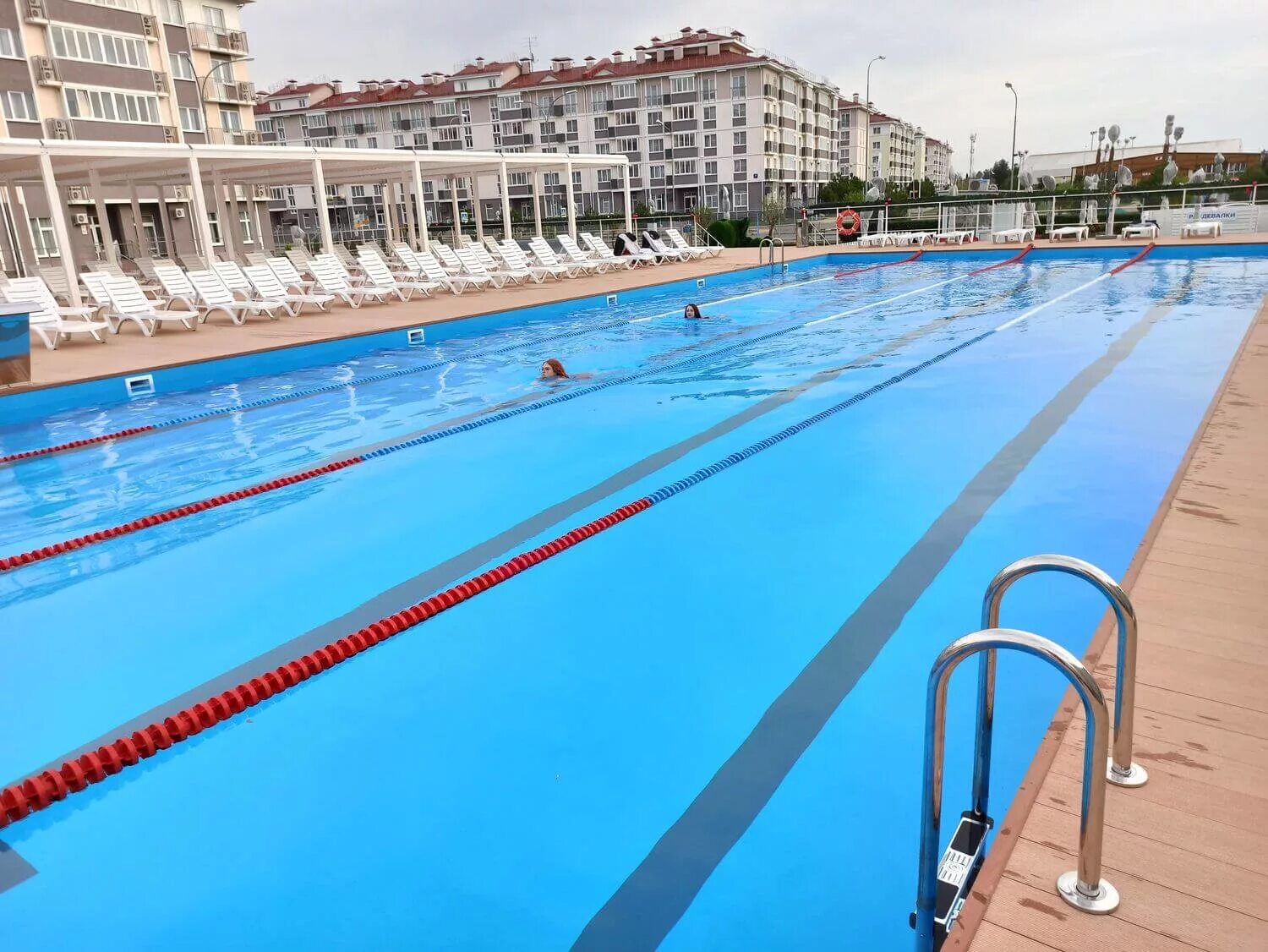Олимпийский бассейн сочи. Сочи бассейн спортивный. Олимпийский бассейн тбилиси. Отель жемчужина сочи бассейн. Санаторий ворошилова сочи.