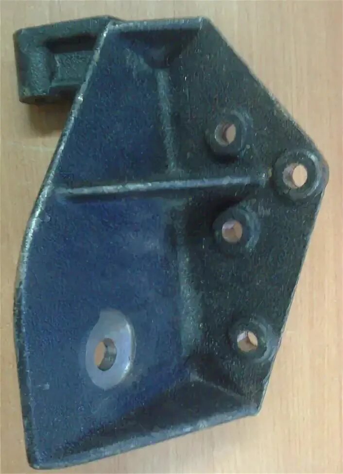 Кронштейн двигателя 4216 правый. 8. Кронштейн двигателя 4216 правый. Кронштейн двигателя газель бизнес 4216 левый. Кронштейн двигателя камминз 2.