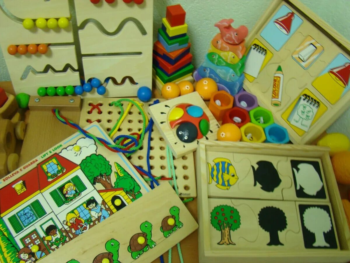 Дидактическая развивающие. Игровые пособия в детском саду. Развивающие игрушки для логопеда. Дидактические игрушки. Дидактические игрушки для детского сада.