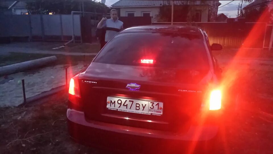 Горит стоп сигнал лачетти. Стоп сигнал лачетти седан. стоп-сигнал chevrolet lacetti седан. светодиодный дополнительный стоп сигнал chevrolet lacetti седан. шевроле лачетти седан дополнительный стоп сигнал.