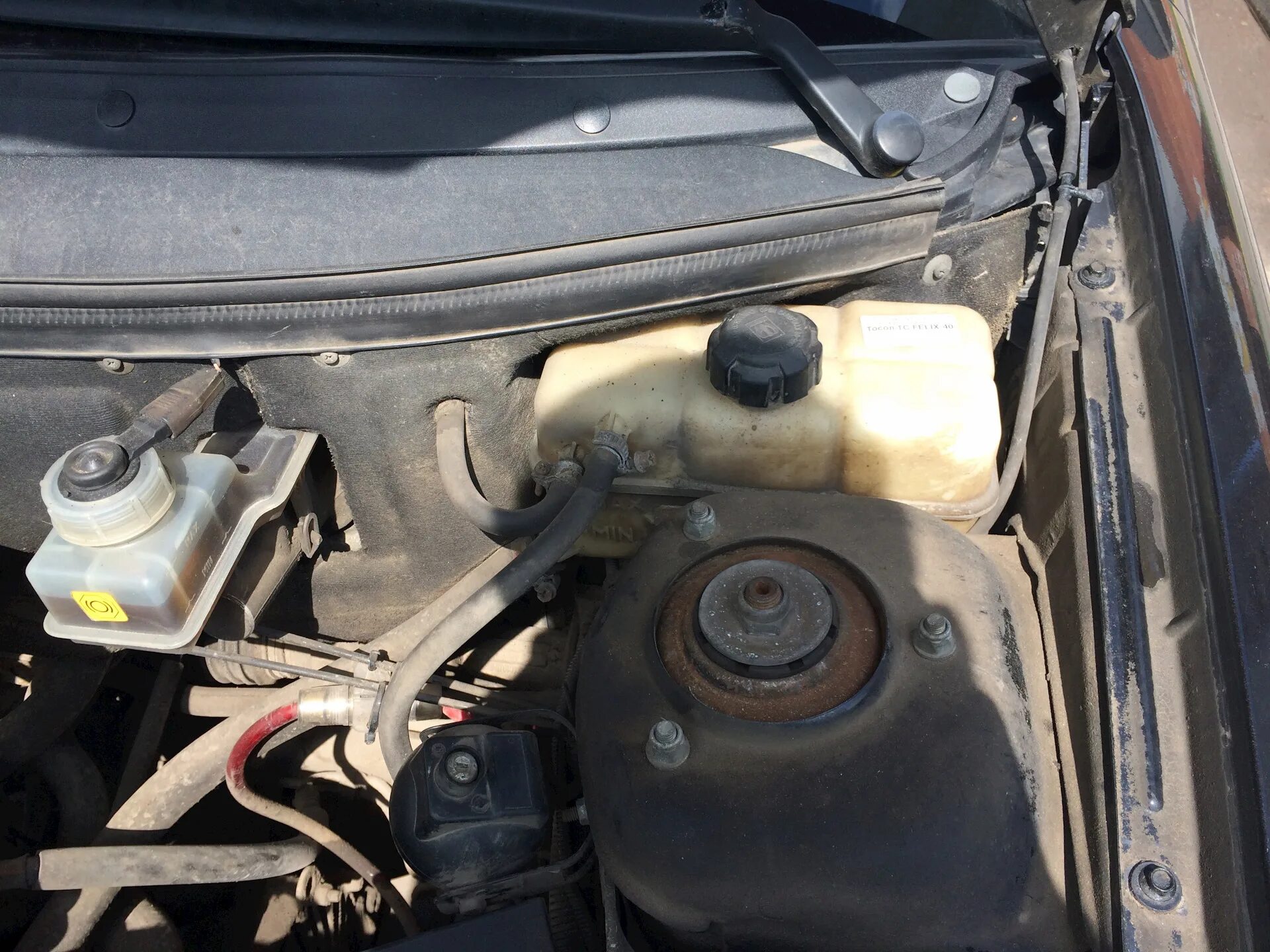 Как снять бачок приора Замена расширительного бачка, аля Приора Lada 21102, 1,5 л, 2002 года тюнинг D