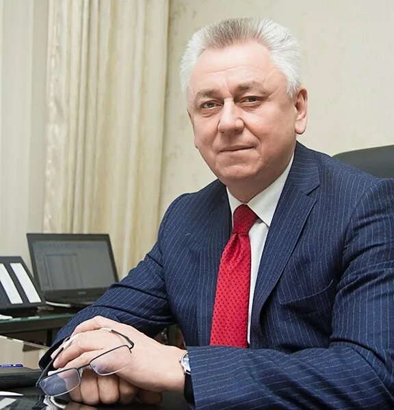 Главный врач республиканского центра. Главврач перинатального центра ингушетии. Главный врач республиканского центра. Главный врач республиканского центра. Главврач перинатального центра.