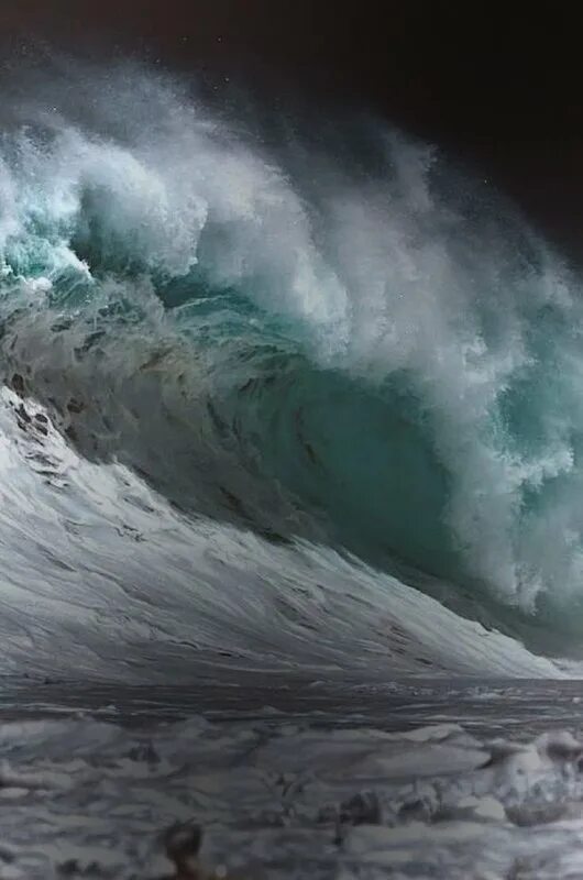Волны огромные страшные. Волна 40 метров ЦУНАМИ Япония. Тихий океан шторм. Бушующее море.