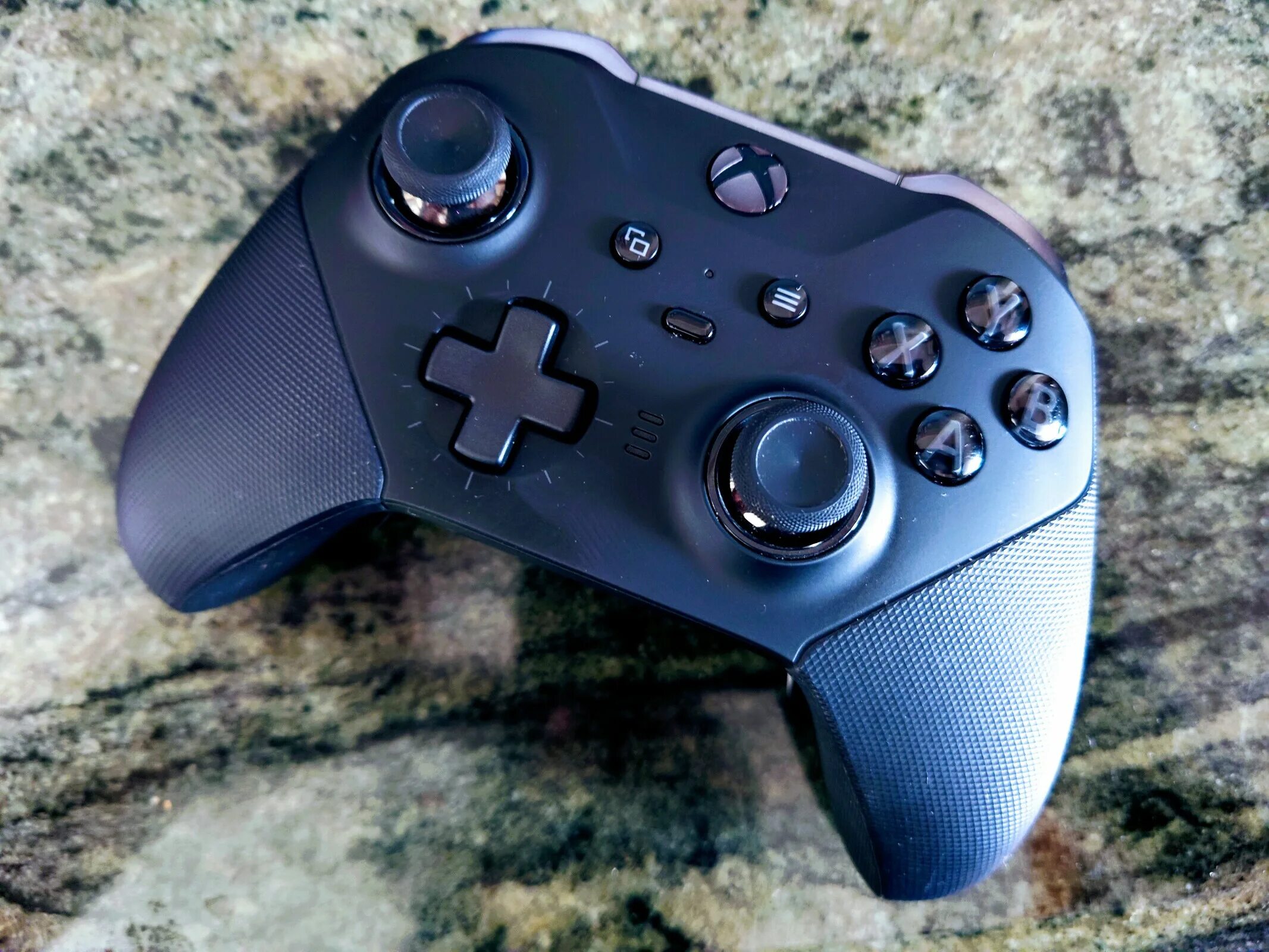 Microsoft elite controller 2. Xbox elite controller. xbox elite controller 2. xbox elite controller 3. microsoft xbox elite wireless controller series 2.