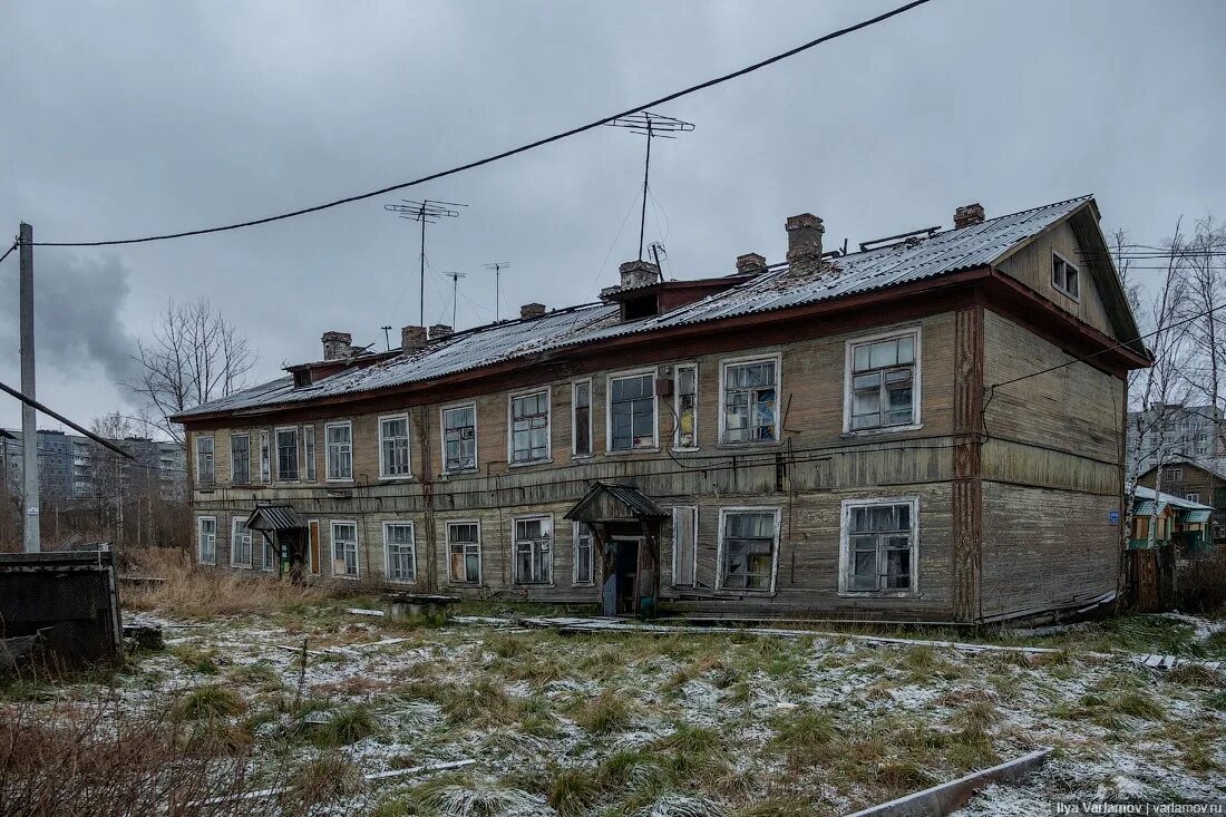 Архангельск Варламов бараки. Архангельск сульфат бараки. Барак дом Архангельск. Архангельск разруха Варламов. Квартиры сульфат архангельск