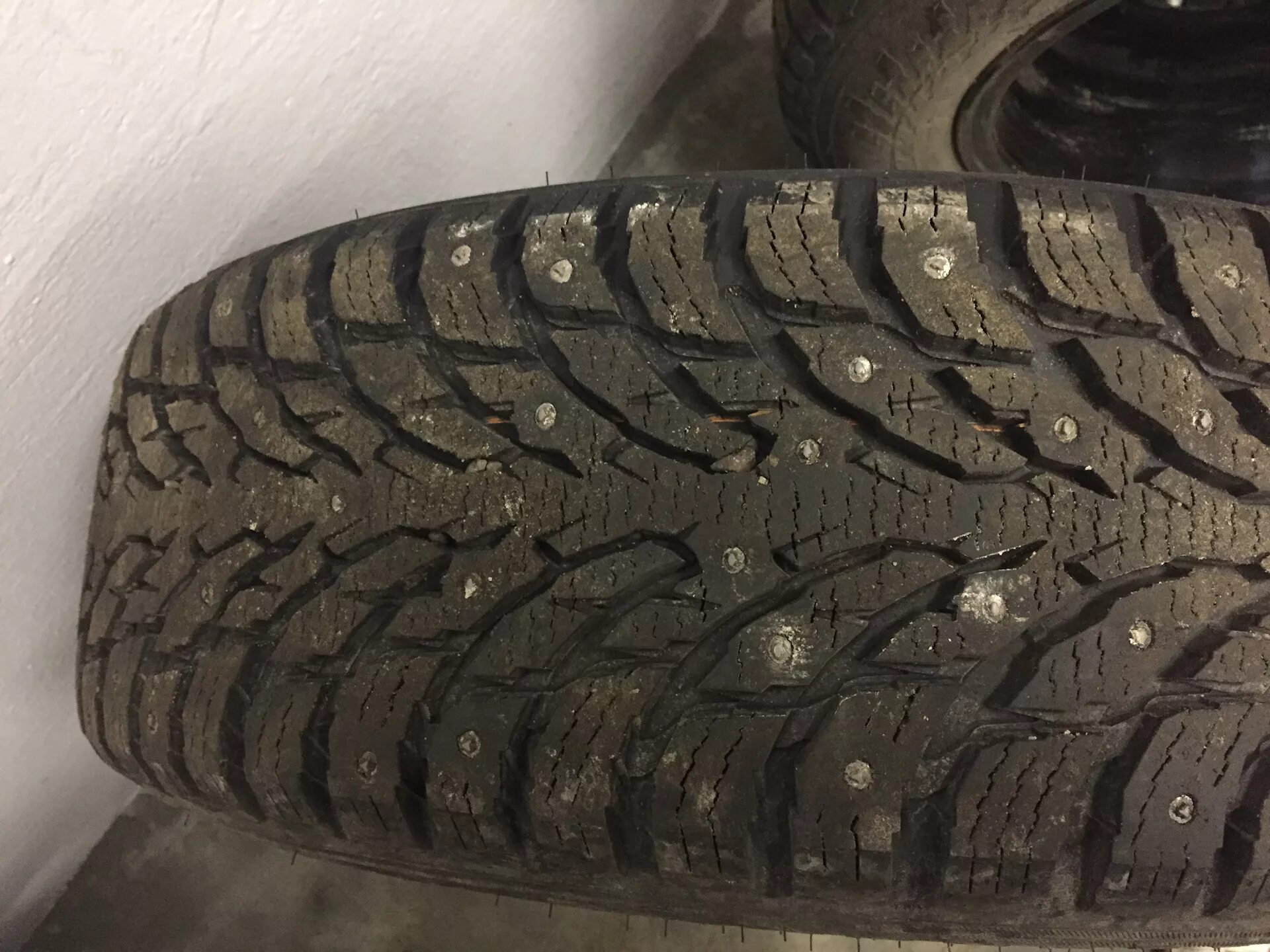 Шины nokian hakkapeliitta 9 шипы. Hakkapeliitta 9. nokian tyres hakkapeliitta 9. резина нокиан хакапелита 9 зимняя шипованная. зимние шины нокиан шипуемая.
