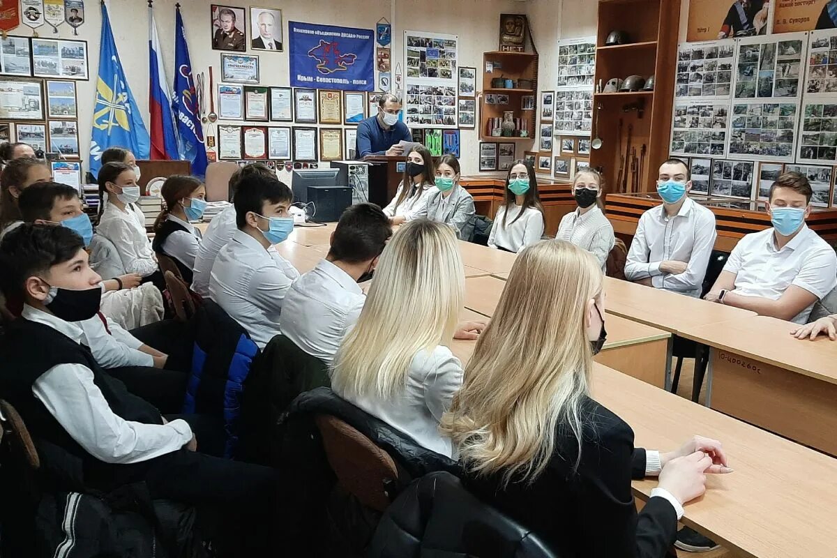 севастопольский урок занятости. севастополь урок. библиотечный урок школа 1985. севастопольская школа 41. севастополь урок.