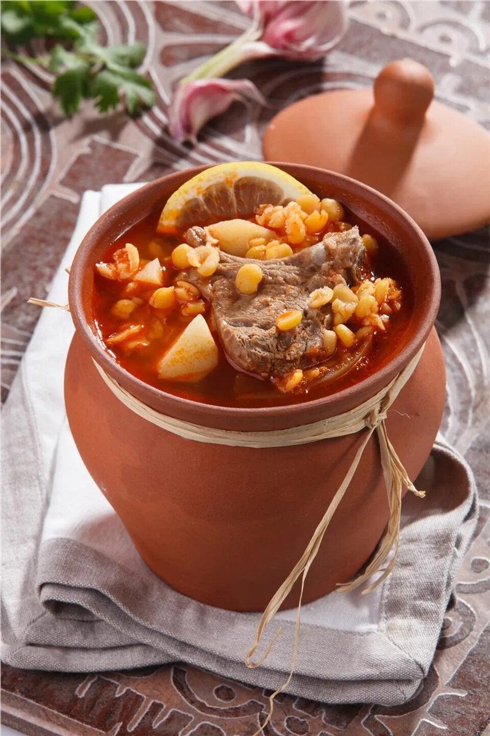 азербайджанские пити с нутом. салат с нутом и баклажанами. горячие блюда с нутом. нут в горшочке в духовке. молдавский нагут.