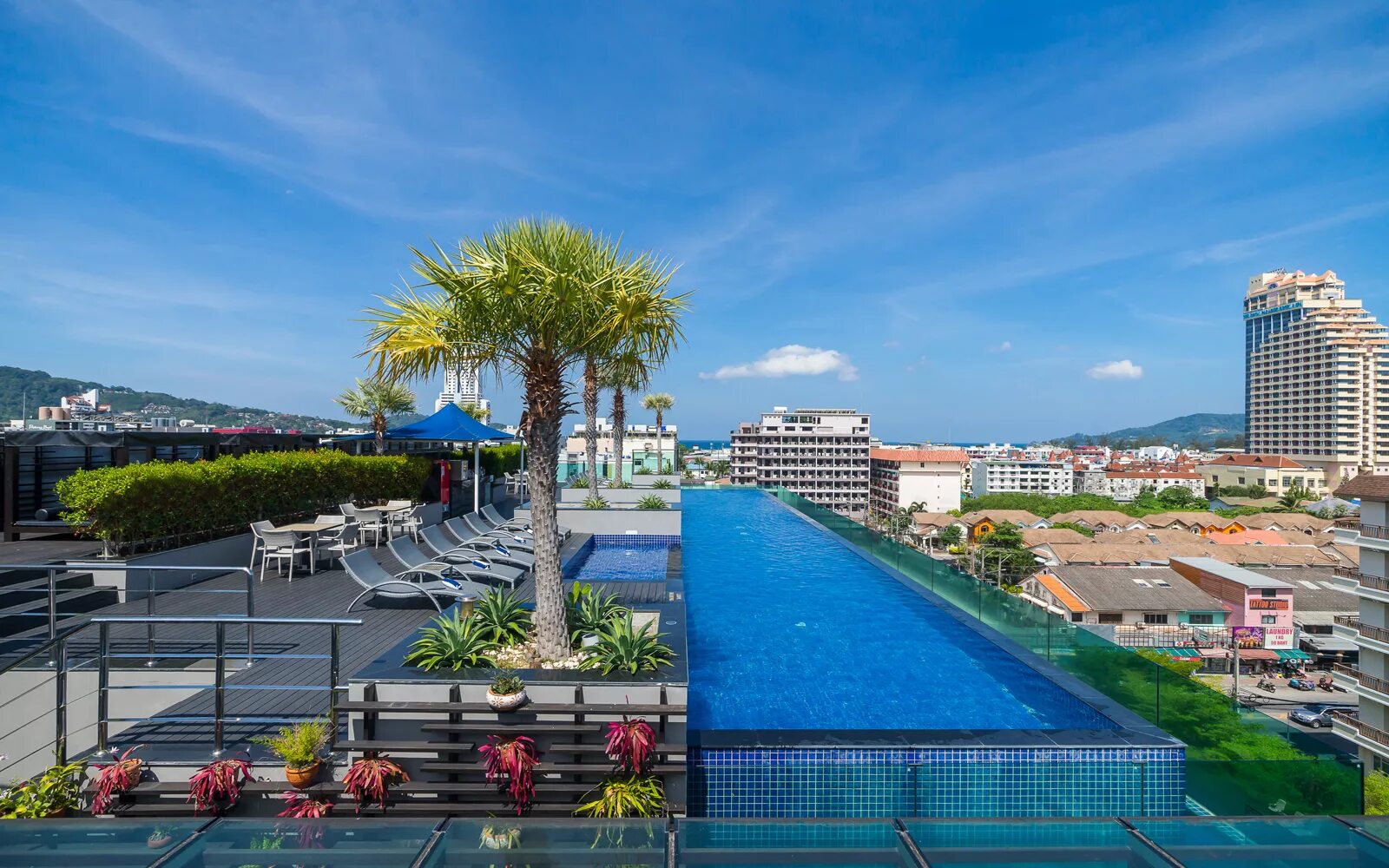 4 best western patong. Best western patong beach 3*. Бест вестерн пхукет патонг. Бест вестерн патонг бич. Best western patong beach 4*.