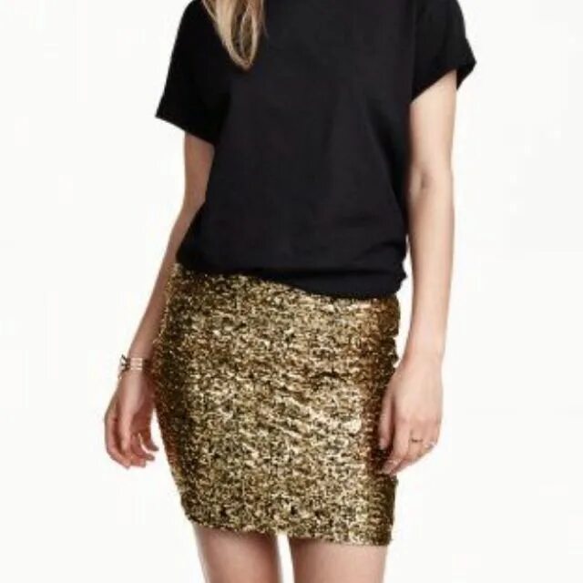 Юбка с пайетками. Золотая юбка с пайетками. Золотая юбка с поедками. Короткая блестящая юбка.