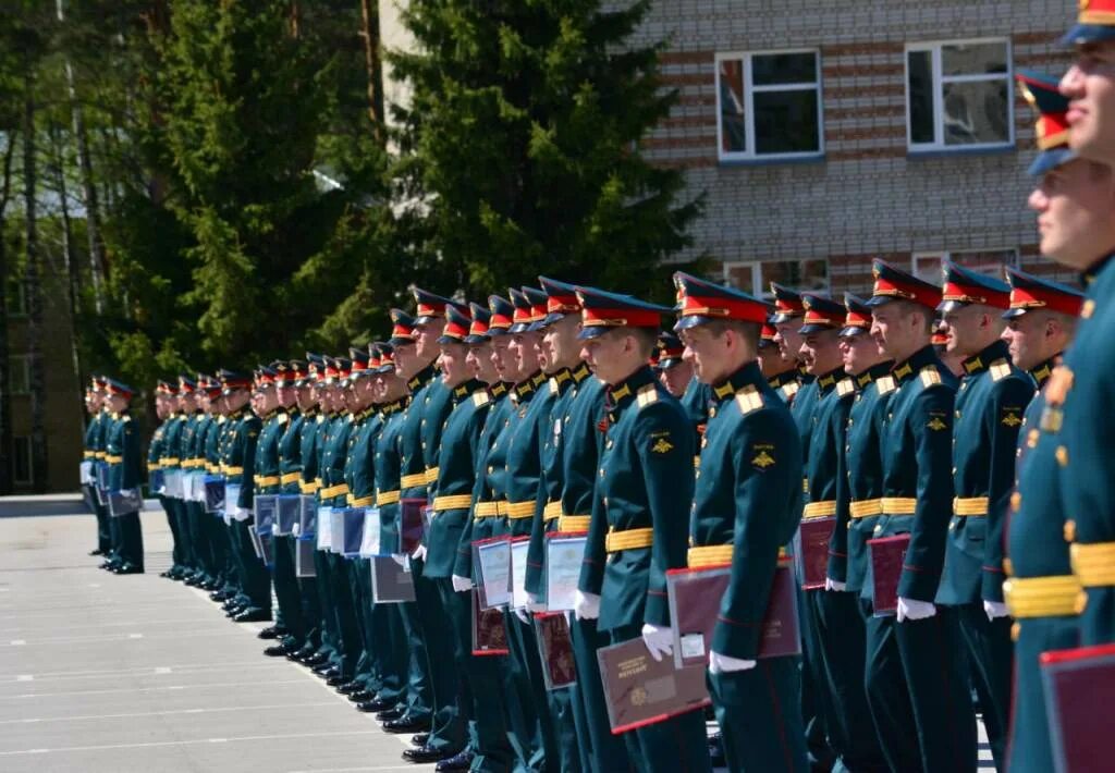 Новосибирское высшее военное командное училище. Академгородок Новосибирск НВВКУ. ТВВКУ Новосибирск училище. Новосибирск НВВКУ офицеры. Военная форма новосибирск