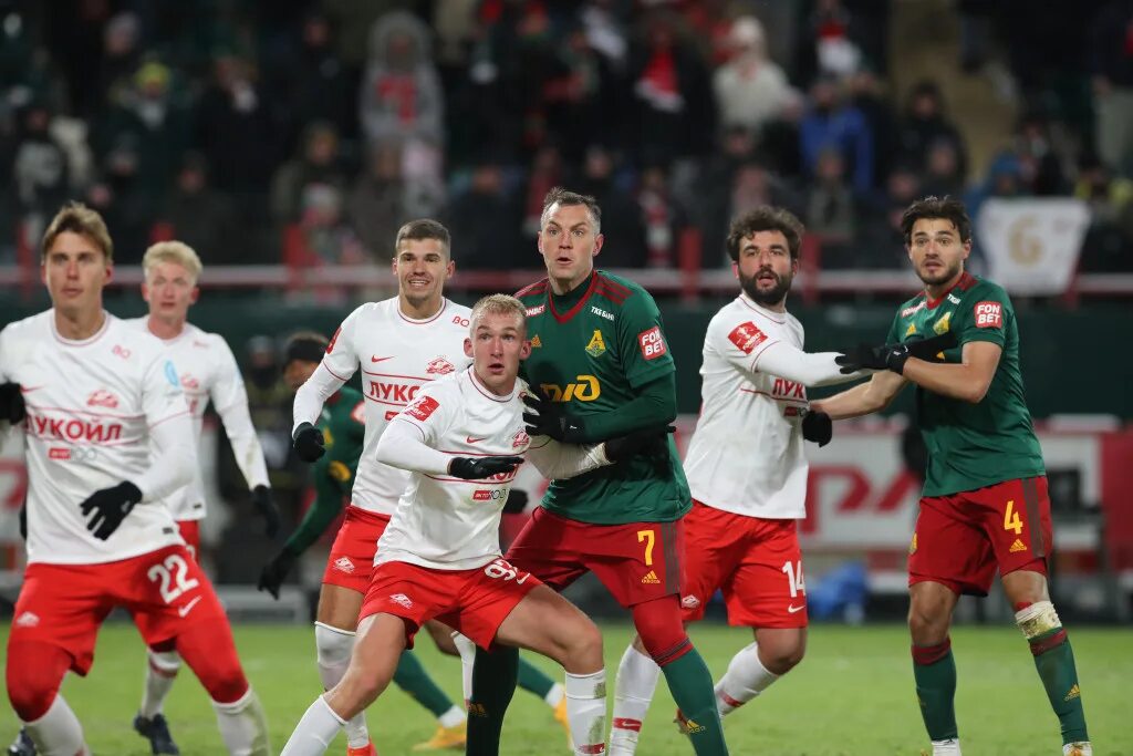 Дзюба почему не играет сегодня за локомотив. Дзюба. дзюба локомотив.