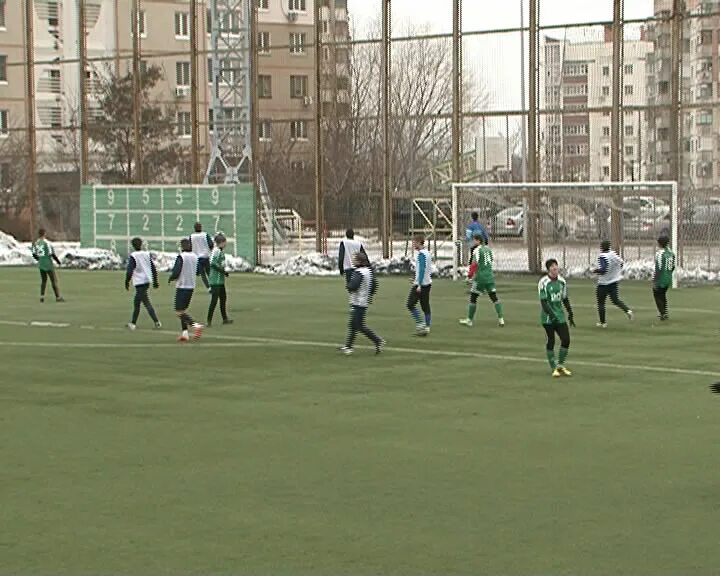 Белгород 20 февраля. Попова 20 белгород. Ул железнякова 2 белгород. Очередь на ярмарке. Белгород ул попова 11.