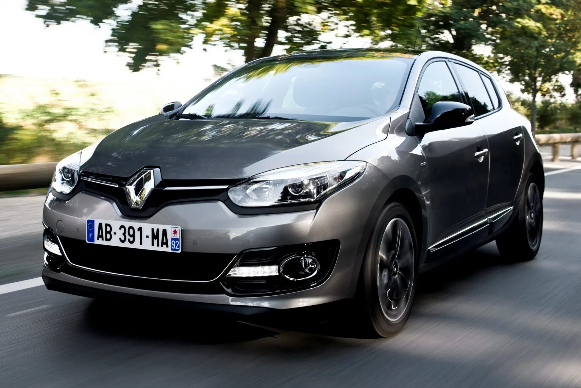 Т668ум69 рено. Renault Megane 3. Рено Меган 3 хэтчбек 2015. Рено Меган 2014 седан. Рено Меган 3 новый.