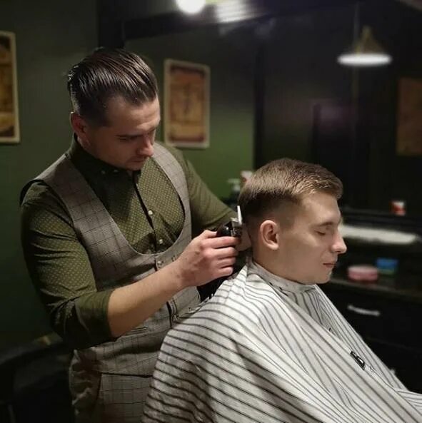 Barbershop тейково. Барбершоп Луганск Демехина. Барбершоп Юшин Красноярск. Оськин барбершоп Волжский.