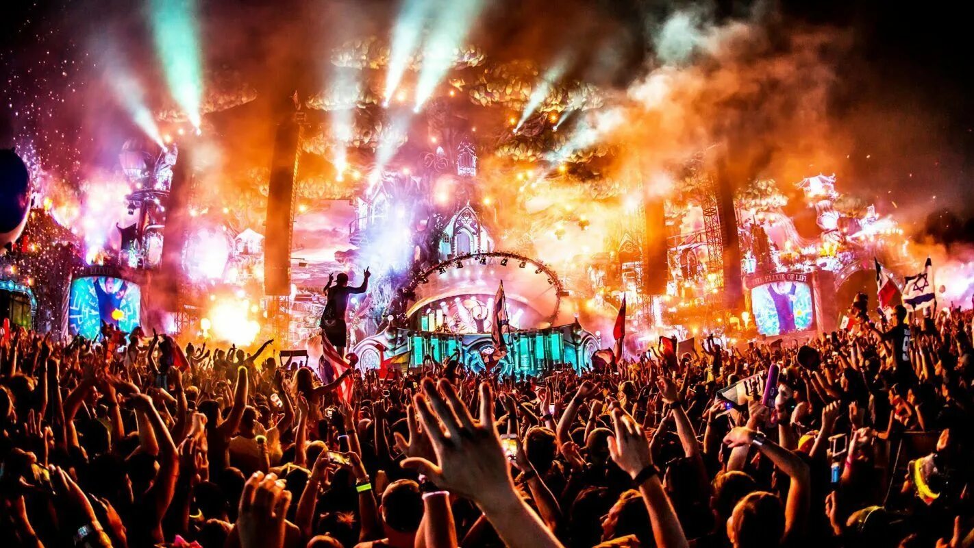 Tomorrow s party. Тумороу ленд 2023. Tomorrowland фест. Рейв Тумороуленд. Tomorrowland 2022.