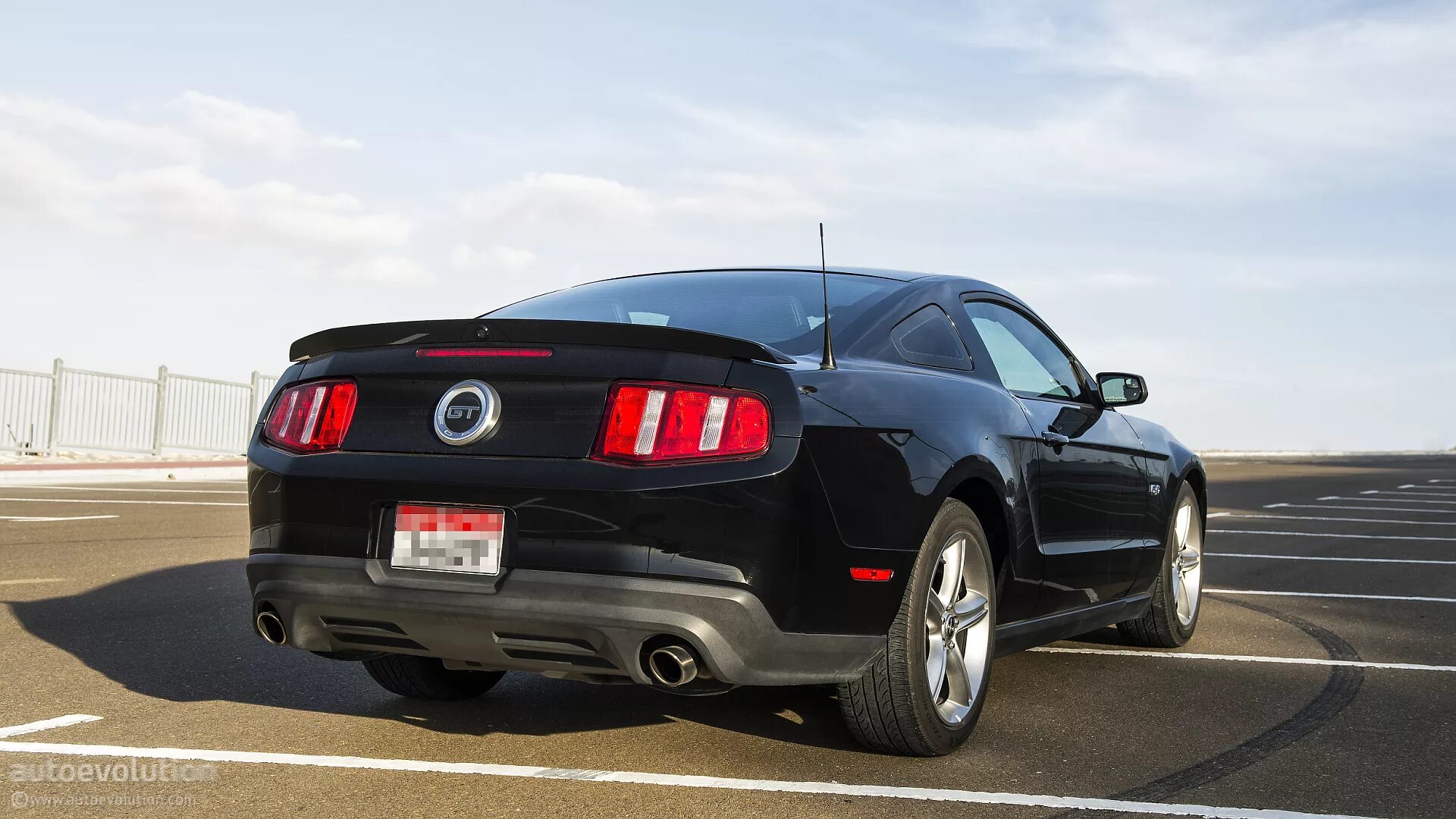 Форд мустанг 5.0. Форд Мустанг gt 5.0. 2010 Ford Mustang 5.0 gt. Ford Mustang 5 gt.