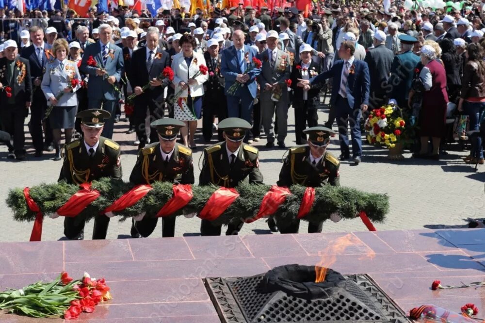 Празднование 75-летия Победы в Великой Отечественной войне. 70 Летие Победы в Великой Отечественной войне. Подготовка к 9 мая. Парк победа Саратов 9 май. Район 70 летие победы