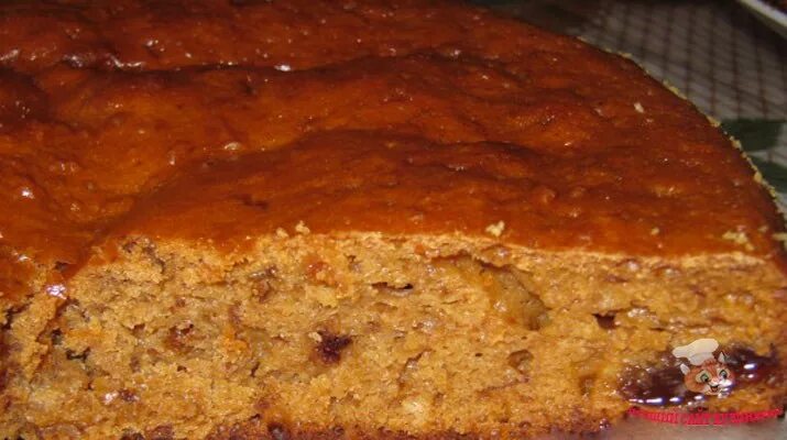 пирог на кефире с вареньем. пирог из заварки. пирог на кефире с повидлом. кефир и варенье рецепт пирога в духовке. пирог на кефире.