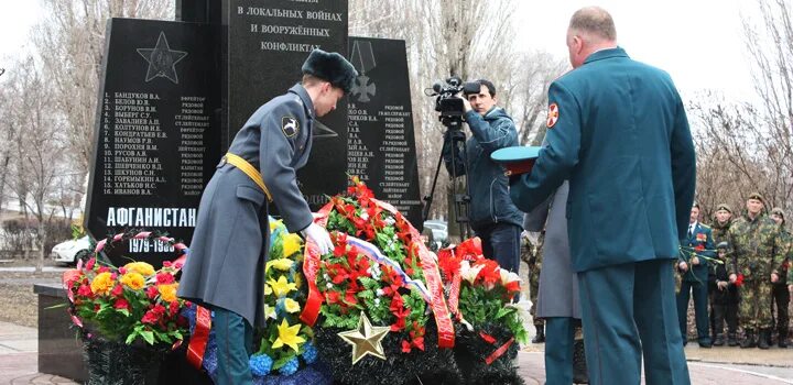 Памяти павших во имя живых. Памяти павшим во имя живых. Участники локальных войн. «Ради памяти павших и во имя живых»,.