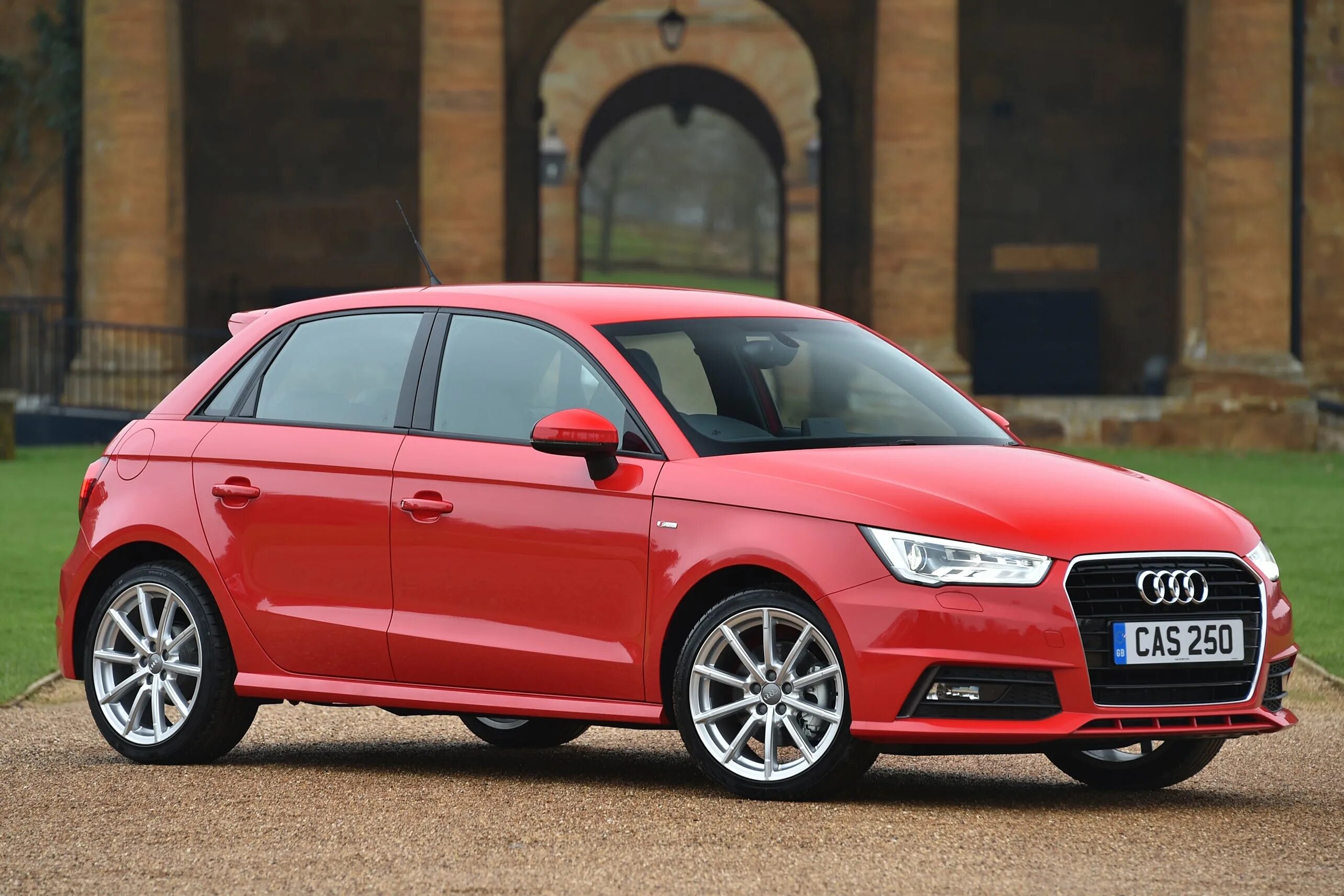 Ауди а1 Спортбэк. Audi a1 Sportback. Audi a1 2016. Audi a1 2015. Ауди 1 9 купить