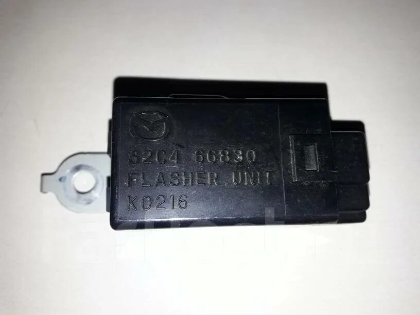 Lc6266830l1. Реле поворотников мазда 626 iii. Реле поворотов мазда демио. Реле поворотов мазда мпв. Реле поворота мазда.