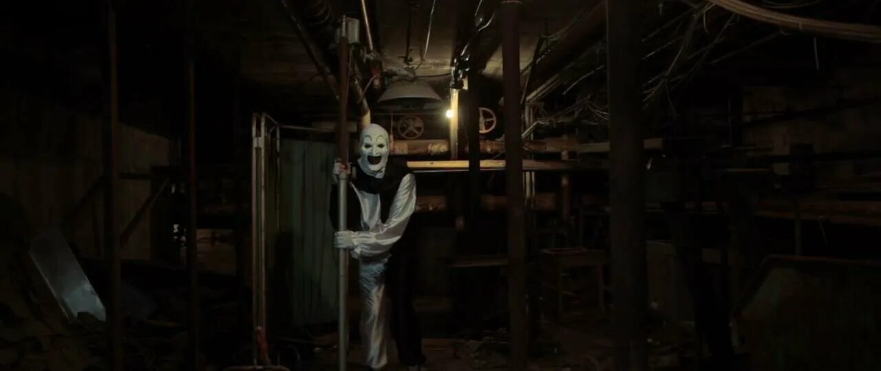 канун всех святых фильм 2013. фильм в канун дня всех святых 2017. канун дня всех святых фильм 2015. амели маклэйн ужасающий. канун дня всех святых фильм 2013.